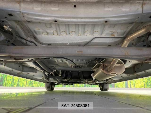 Honda N BOX CUSTOM 2015-09 336819-19