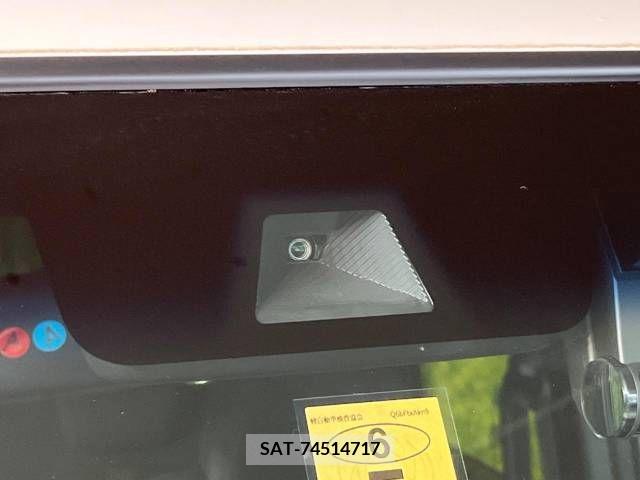 Honda N BOX CUSTOM 2019-05 246263-4