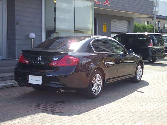 Nissan SKYLINE 2014-09 10722-1