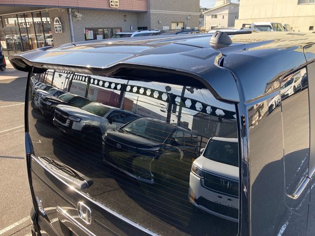 Honda N BOX CUSTOM 2023-12 28940-6