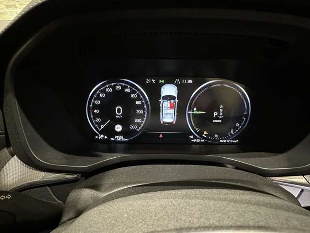 Volvo XC60 2019-09 17716-17