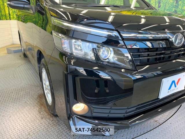 Toyota VOXY 2017-05 289197-12