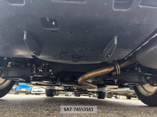 Lexus HS 2011-04 299783-19