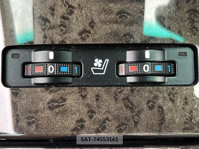 Lexus HS 2011-04 299783-7