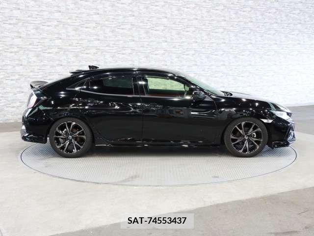 Honda CIVIC 2021-03 236632-12