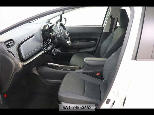 Toyota AQUA 2021-08 356317-11