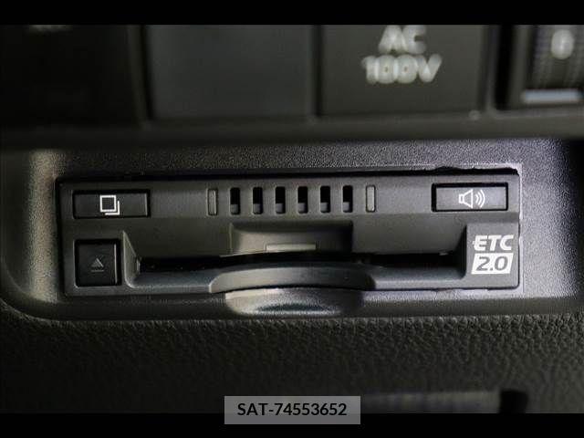 Toyota AQUA 2021-08 356317-6
