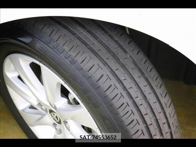 Toyota AQUA 2021-08 356317-22