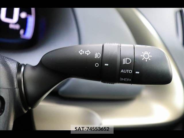 Toyota AQUA 2021-08 356317-7