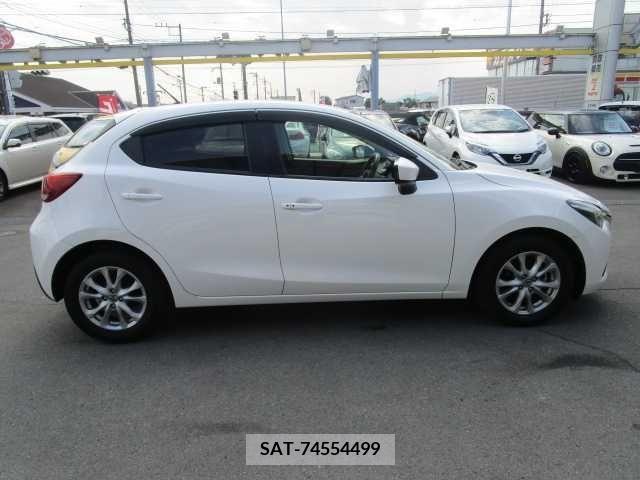 Mazda DEMIO 2015-04 327971-5