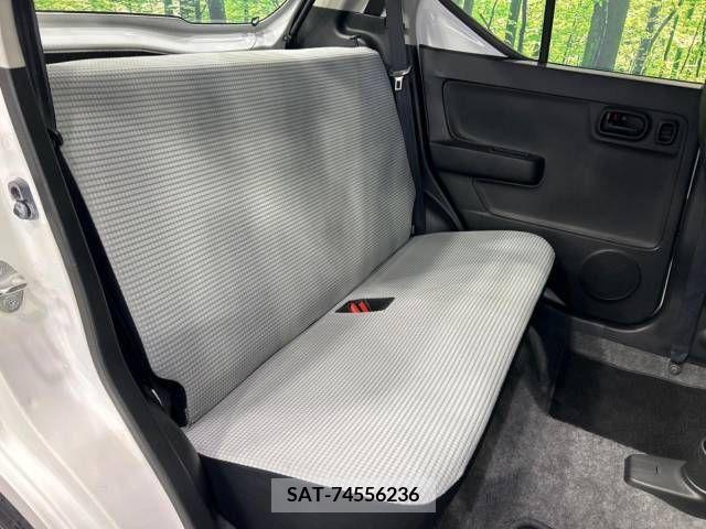 Suzuki ALTO 2015-01 349330-9
