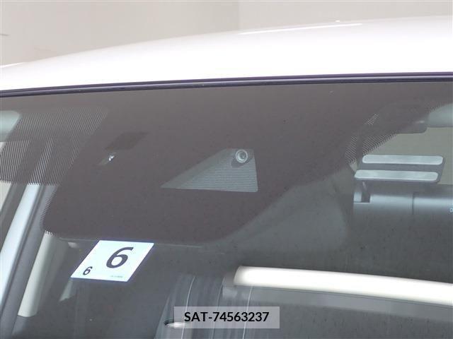 Mazda MAZDA2 2022-06 336411-6