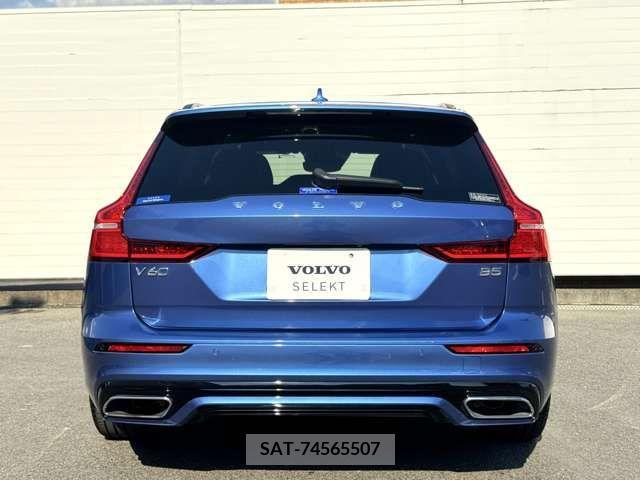 Volvo V60 2021-07 349675-3