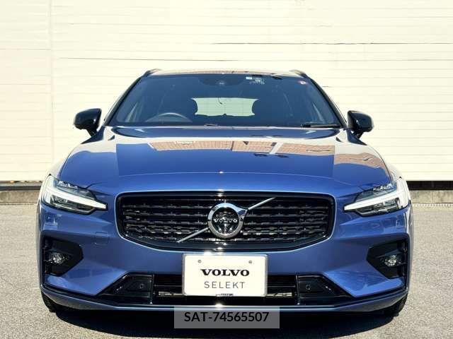 Volvo V60 2021-07 349675-1