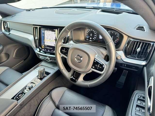 Volvo V60 2021-07 349675-5