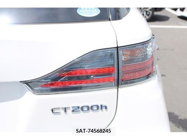 Lexus CT 2015-07 362703-12
