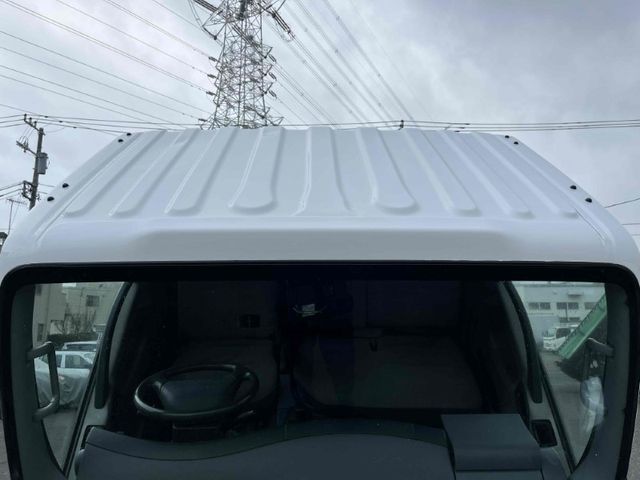 Isuzu ELF TRUCK 2013-06 189105-14