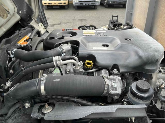 Isuzu ELF TRUCK 2013-06 189105-22