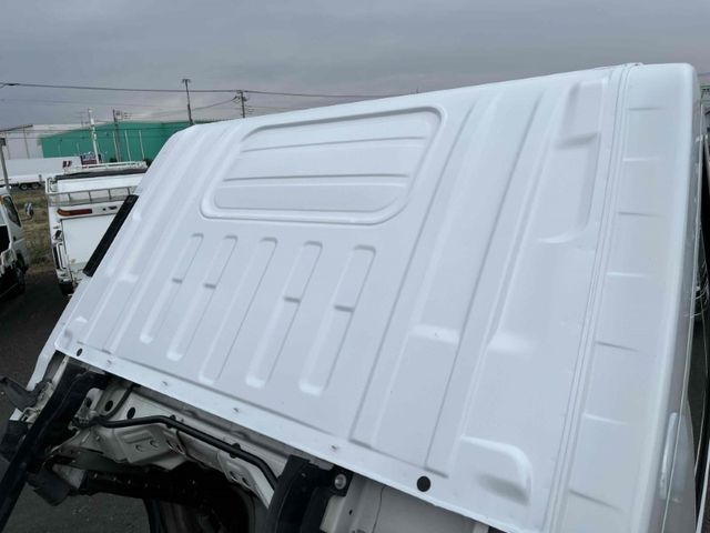 Isuzu ELF TRUCK 2013-06 189105-15