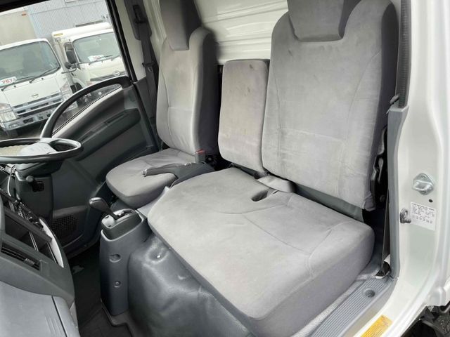 Isuzu ELF TRUCK 2013-06 189105-20