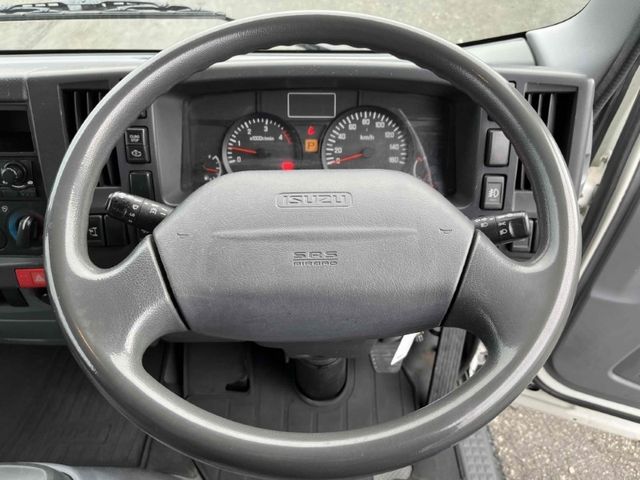 Isuzu ELF TRUCK 2013-06 189105-17