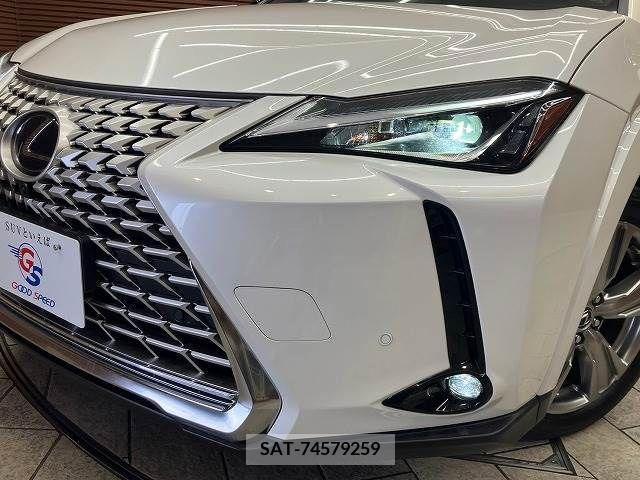 Lexus UX 2023-03 213135-9