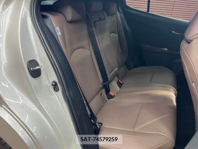 Lexus UX 2023-03 213135-8