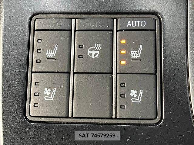 Lexus UX 2023-03 213135-6
