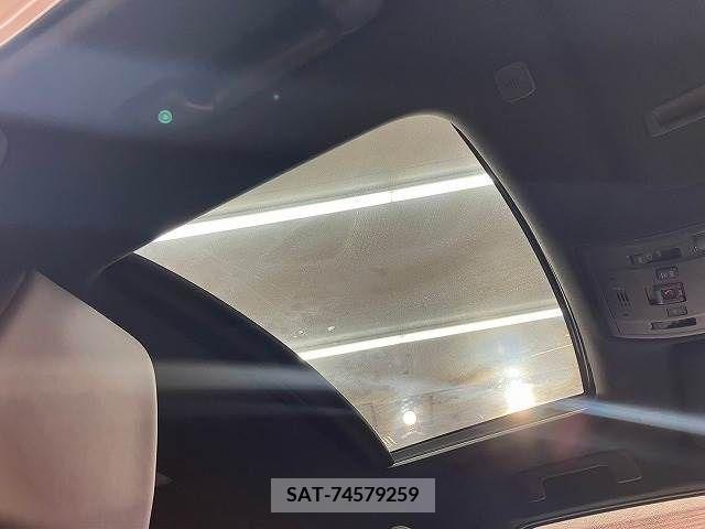 Lexus UX 2023-03 213135-4