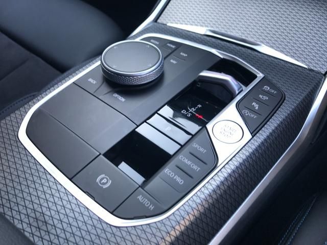 Bmw 3 SERIES 2023-04 20466-20
