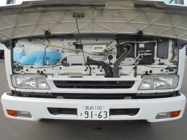 Isuzu FORWARD 2006-07 6069-7
