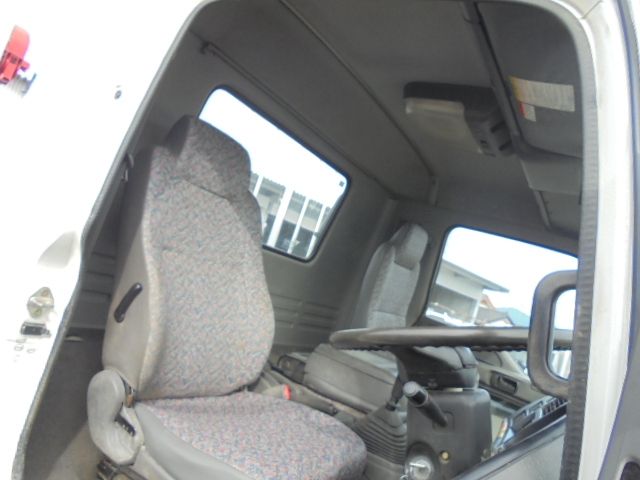 Isuzu FORWARD 2006-07 6069-13