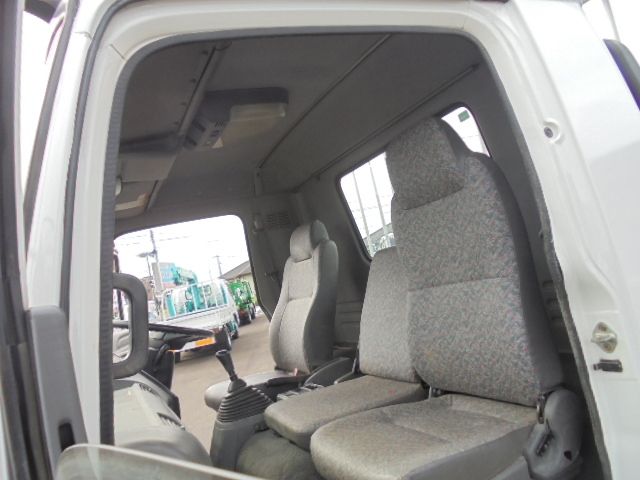 Isuzu FORWARD 2006-07 6069-4