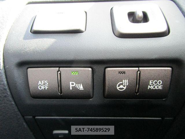 Lexus LS 2011-08 362870-14