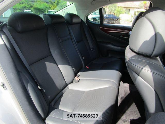 Lexus LS 2011-08 362870-17
