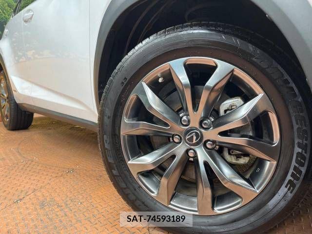 Lexus NX 2021-06 275689-13
