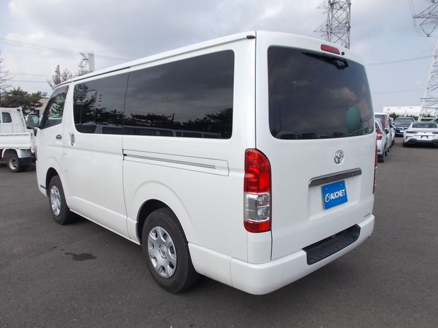 Toyota REGIUSACE VAN 2017-11 19739-2