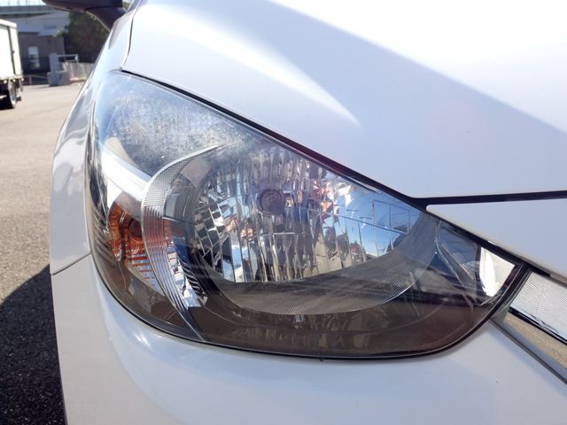 Mazda DEMIO 2018-11 181153-8