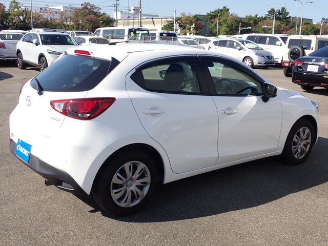Mazda DEMIO 2018-11 181153-7