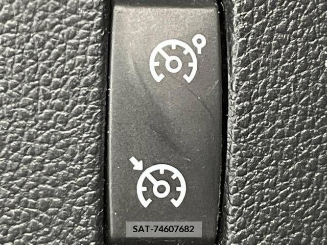Renault LUTECIA 2016-08 283083-1