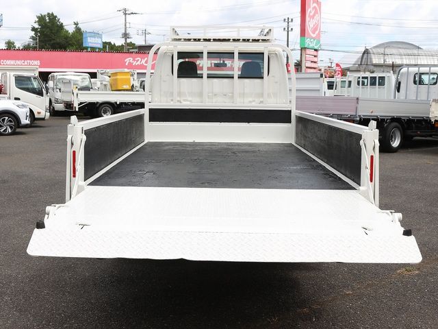 Toyota TOYOACE 2013-03 187985-8