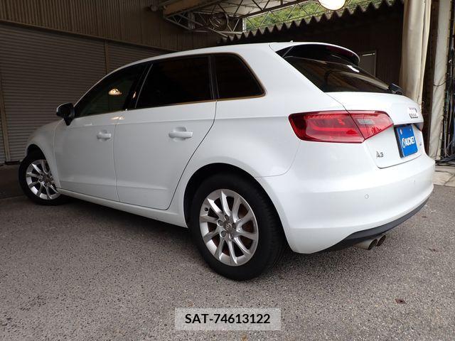 Audi A3 2013-08 389409-2