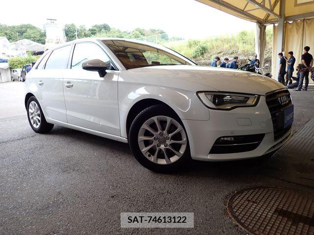 Audi A3 2013-08 389409-0