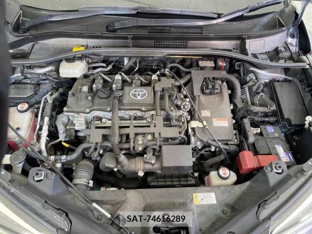 Toyota C-HR 2017-10 239032-18