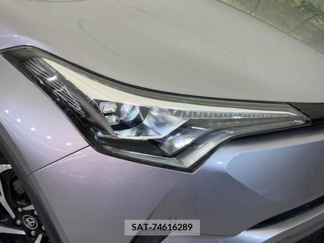 Toyota C-HR 2017-10 239032-12