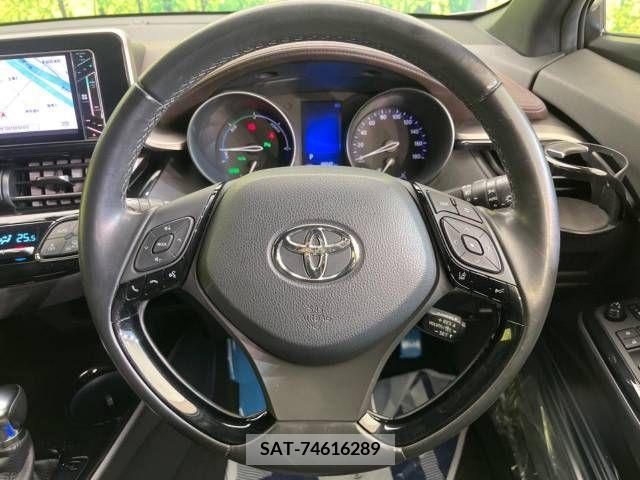 Toyota C-HR 2017-10 239032-11
