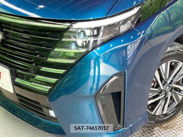 Nissan SERENA 2023-09 337184-13