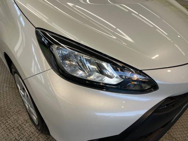 Toyota AQUA 2021-09 188829-11