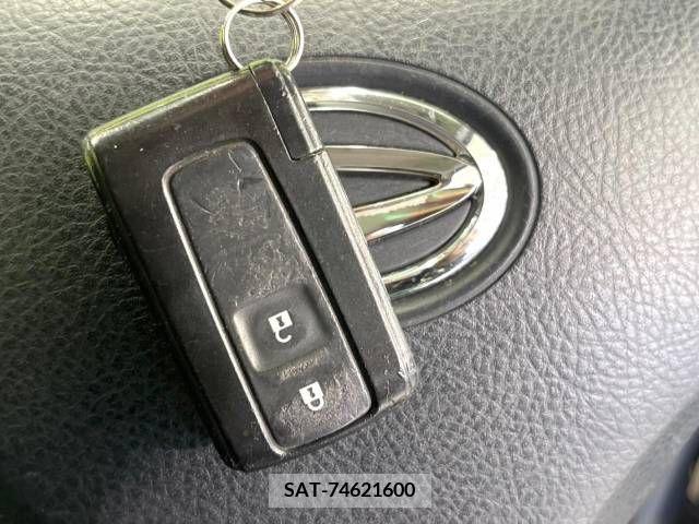 Daihatsu MOVE CUSTOM 2007-04 250233-5