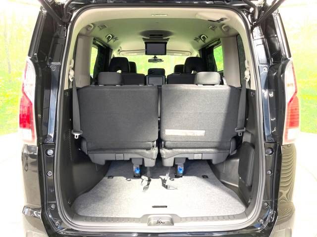 Nissan SERENA 2017-09 13058-10